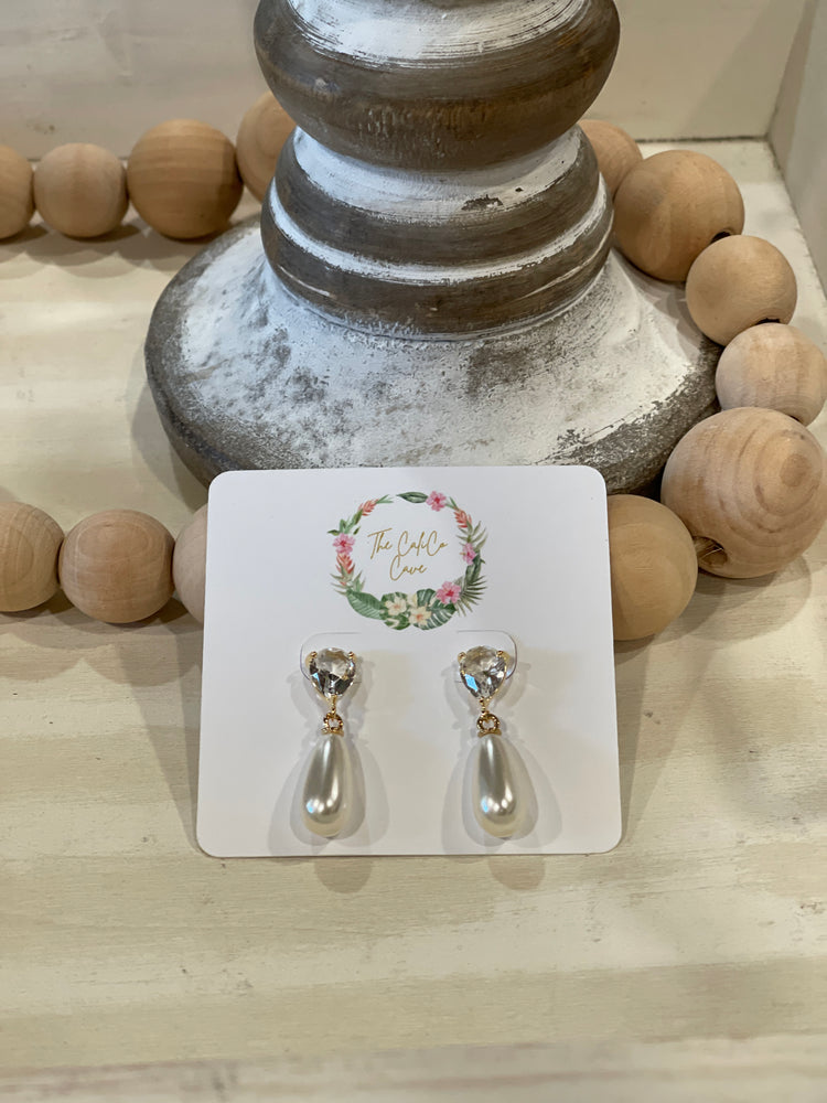 Stone & Pearl Drop Earring